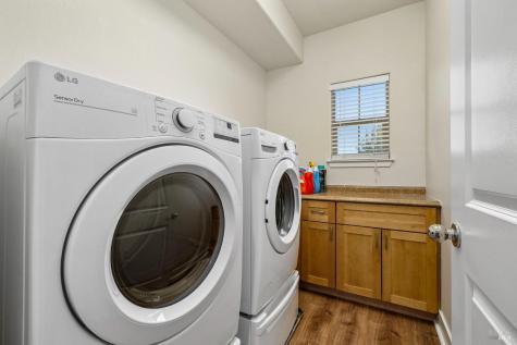 1461-1463 Trombetta Street Santa Rosa CA 95407