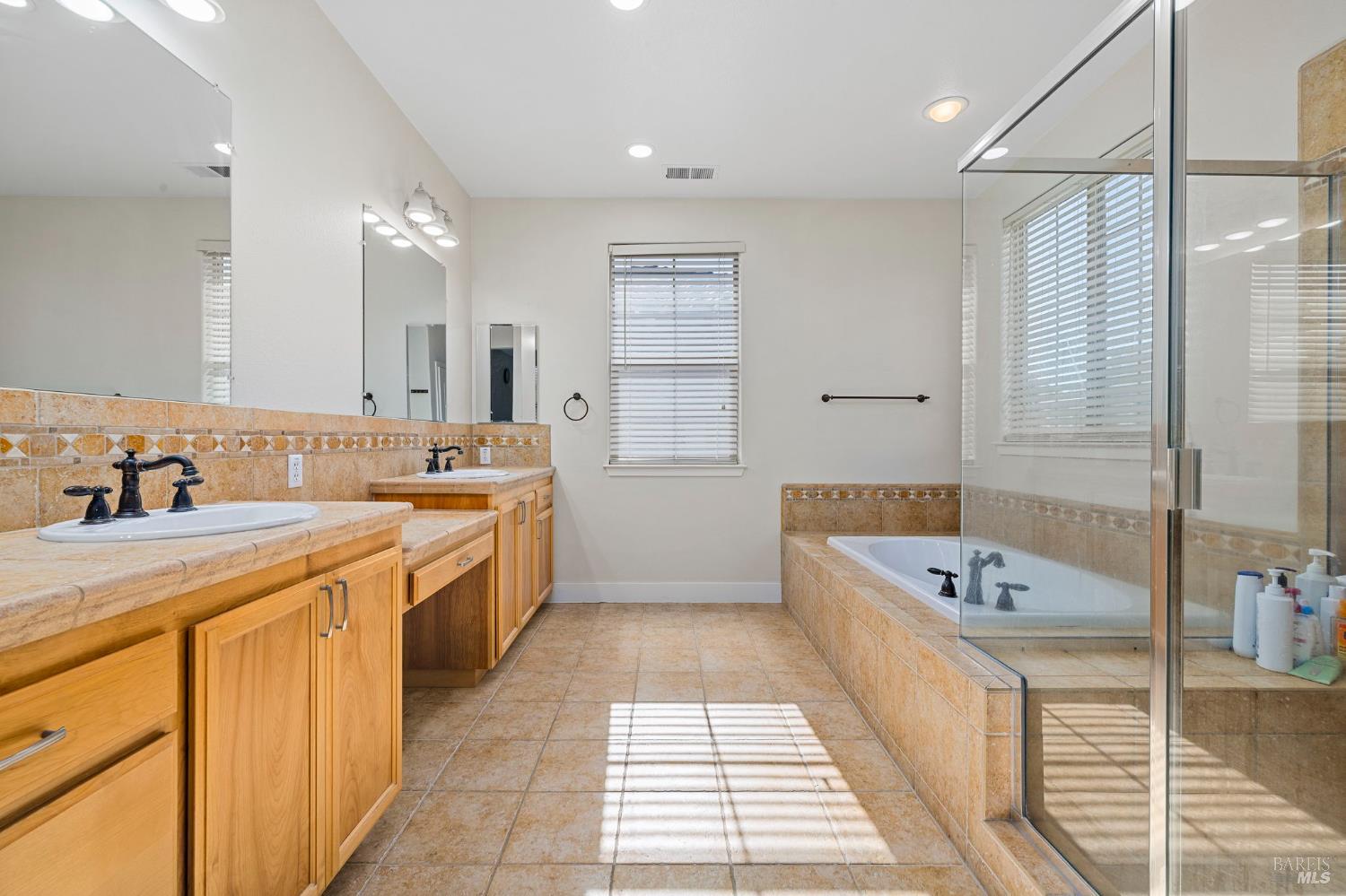 1461-1463 Trombetta Street Santa Rosa CA 95407