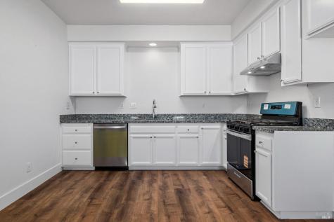 1461-1463 Trombetta Street Santa Rosa CA 95407