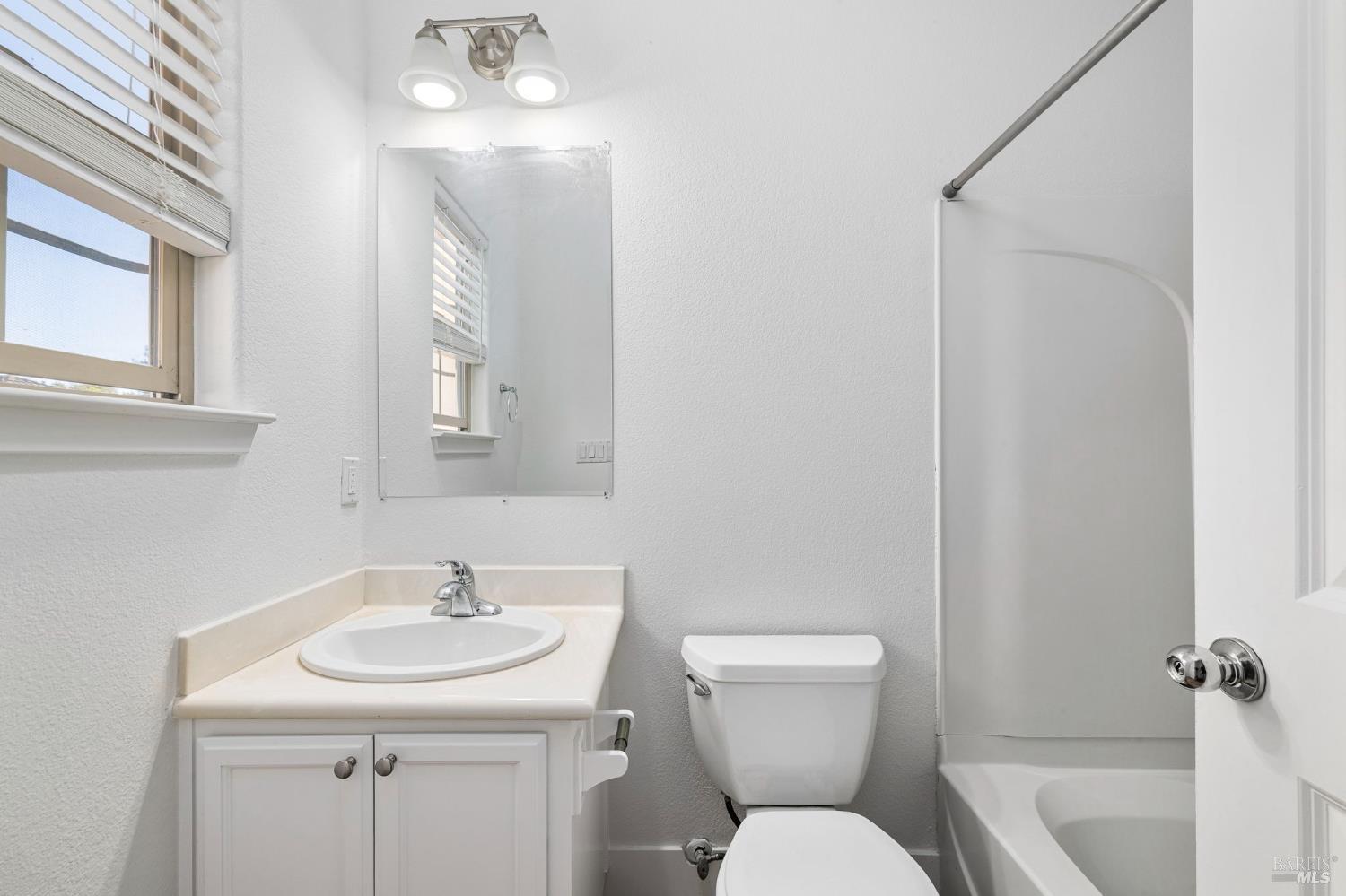 1461-1463 Trombetta Street Santa Rosa CA 95407