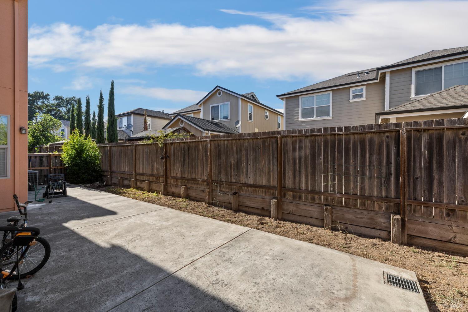 1461-1463 Trombetta Street Santa Rosa CA 95407