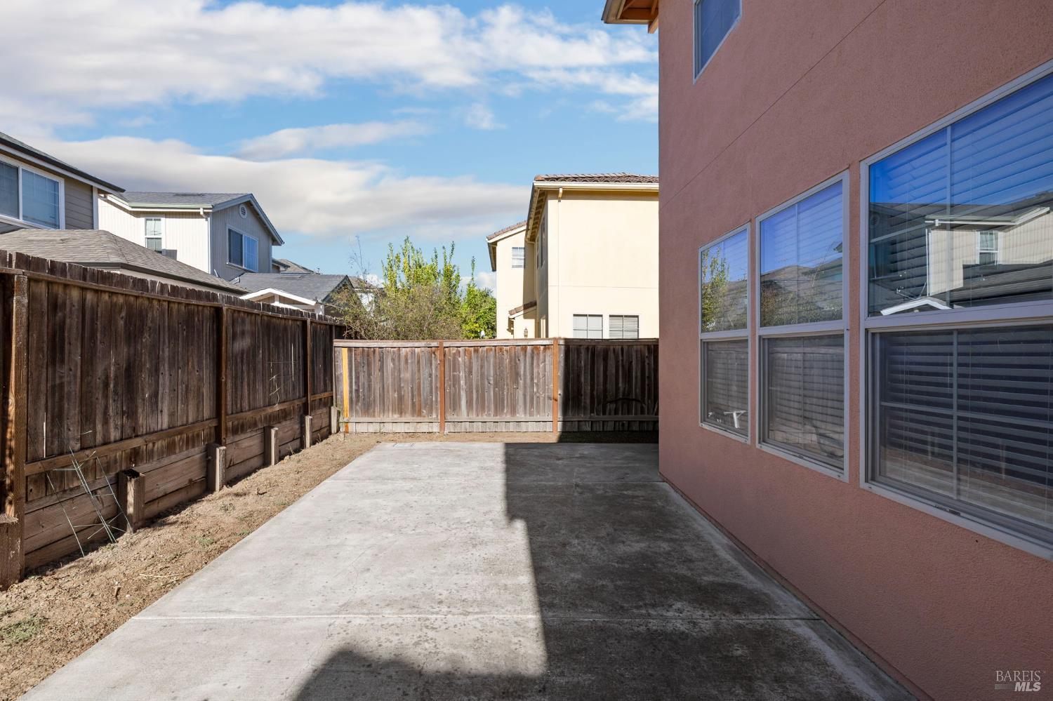 1461-1463 Trombetta Street Santa Rosa CA 95407