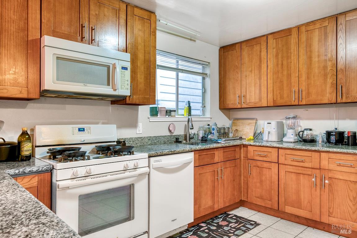 1128 Chester Street Oakland CA 94607