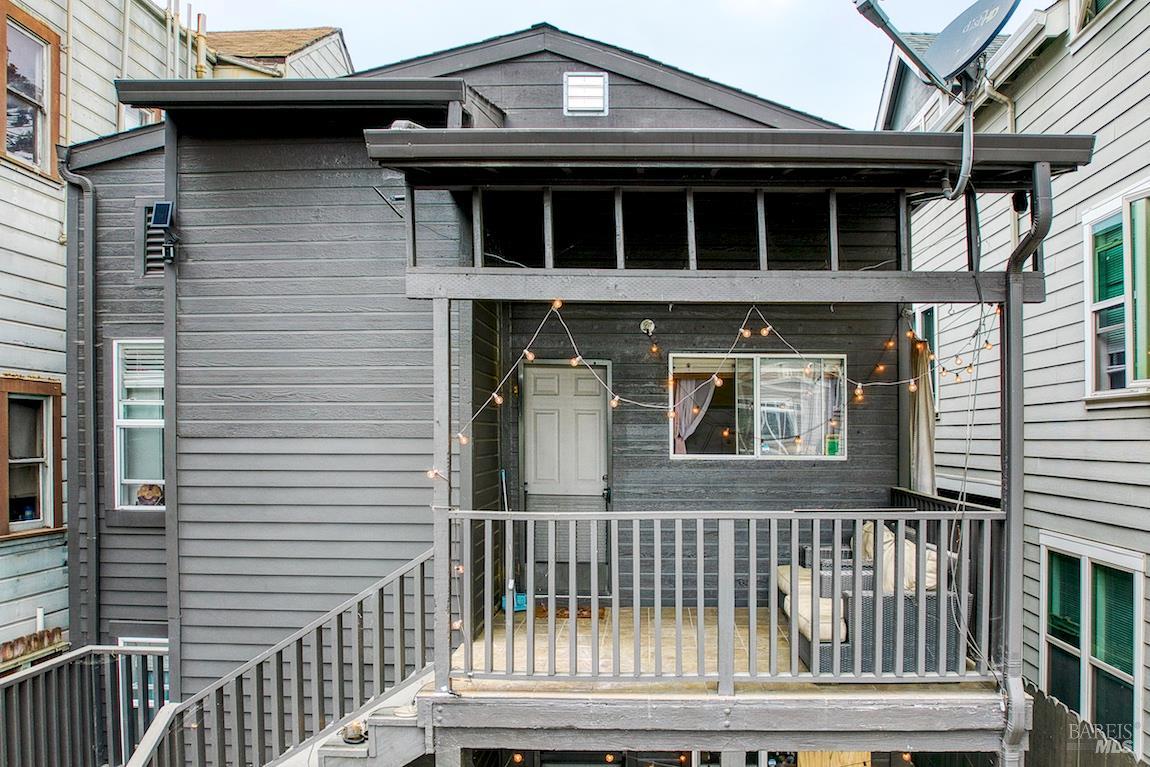 1128 Chester Street Oakland CA 94607