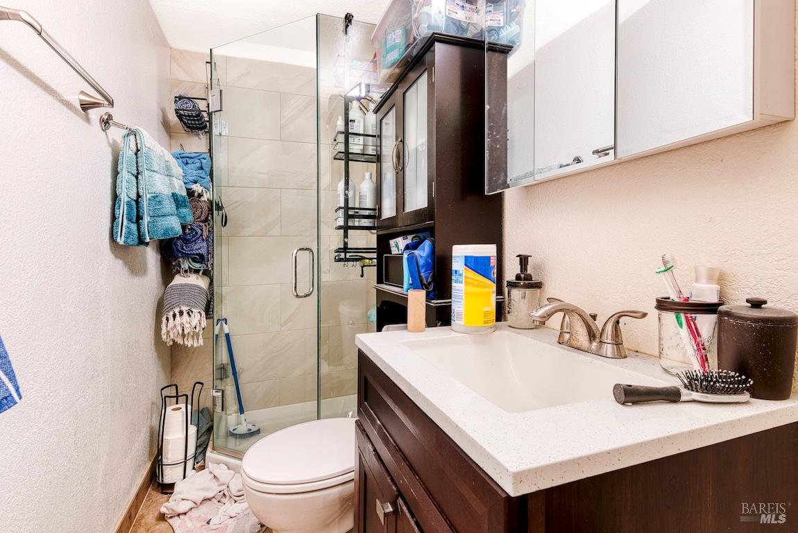 1128 Chester Street Oakland CA 94607