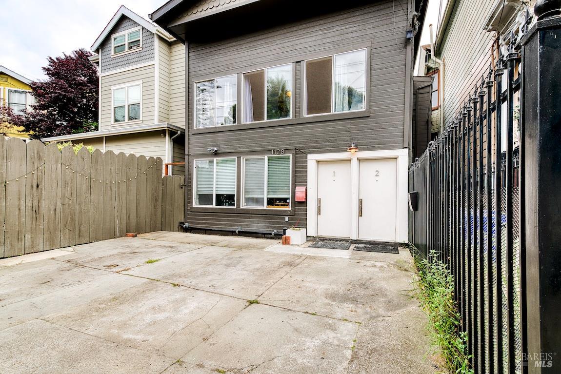 1128 Chester Street Oakland CA 94607