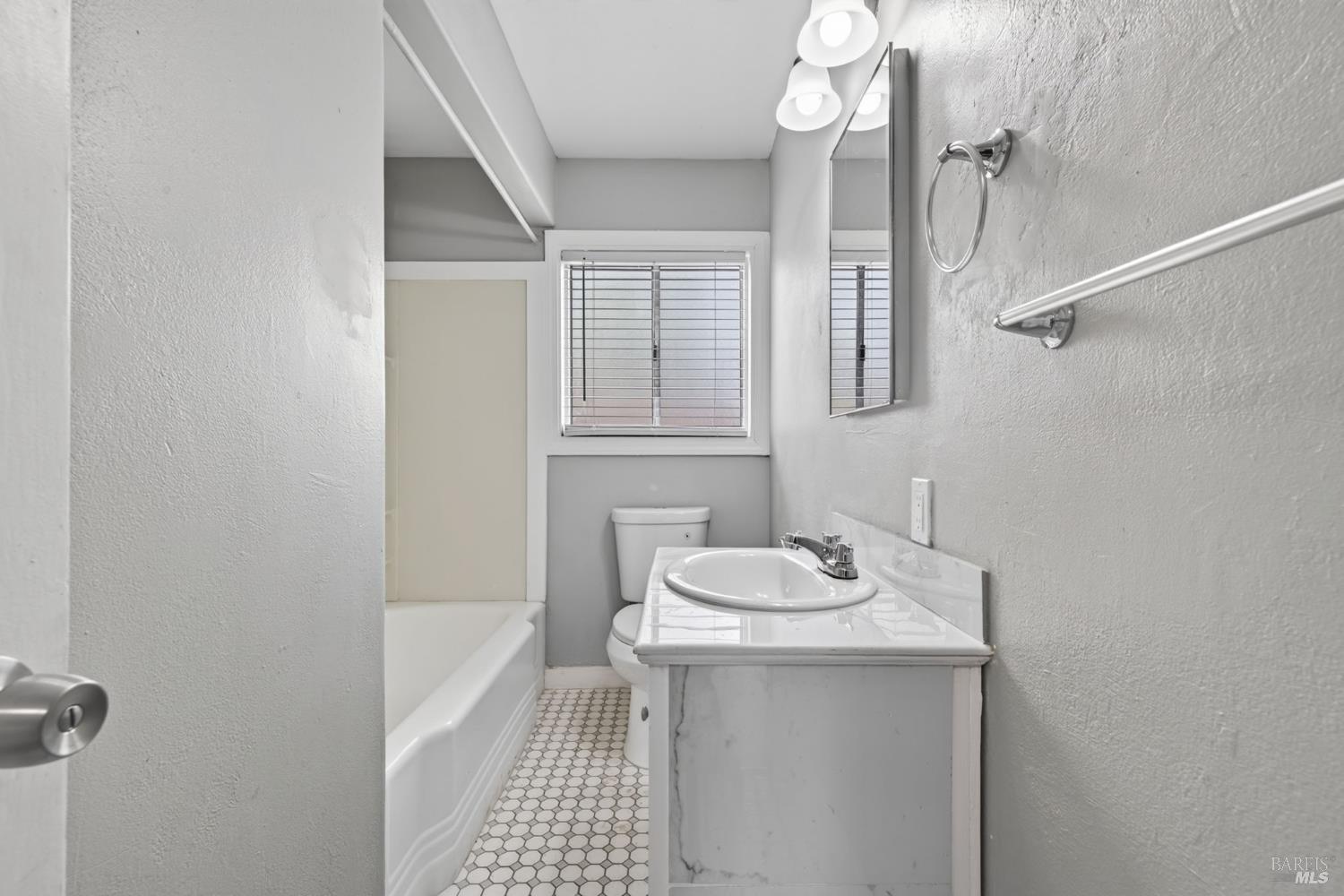 1006 Pressley Street Santa Rosa CA 95404