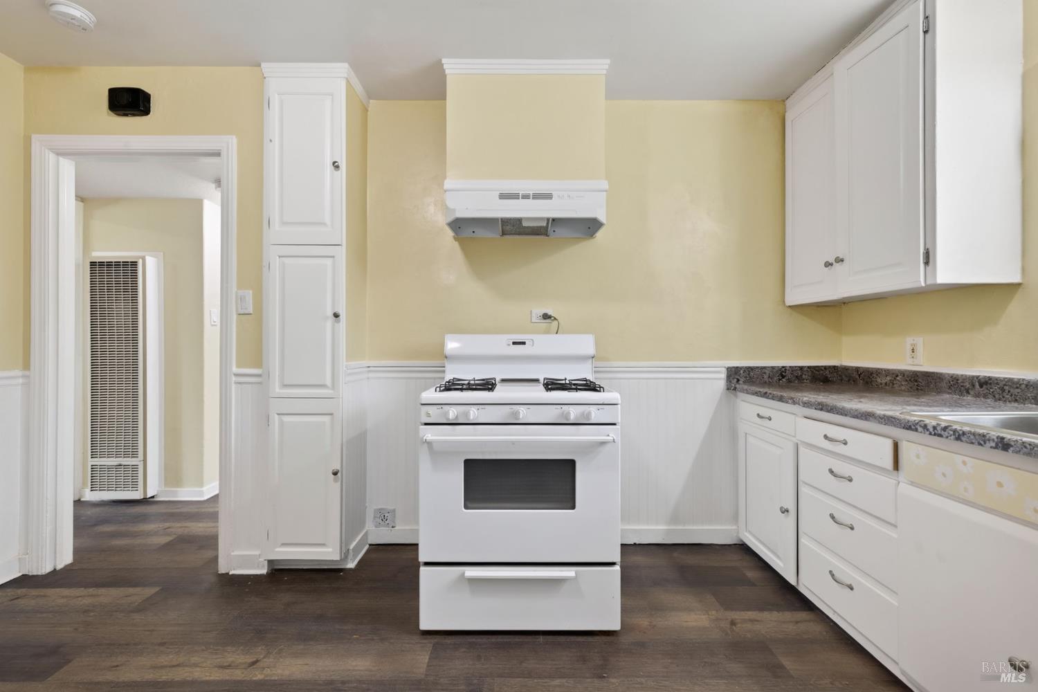 1006 Pressley Street Santa Rosa CA 95404