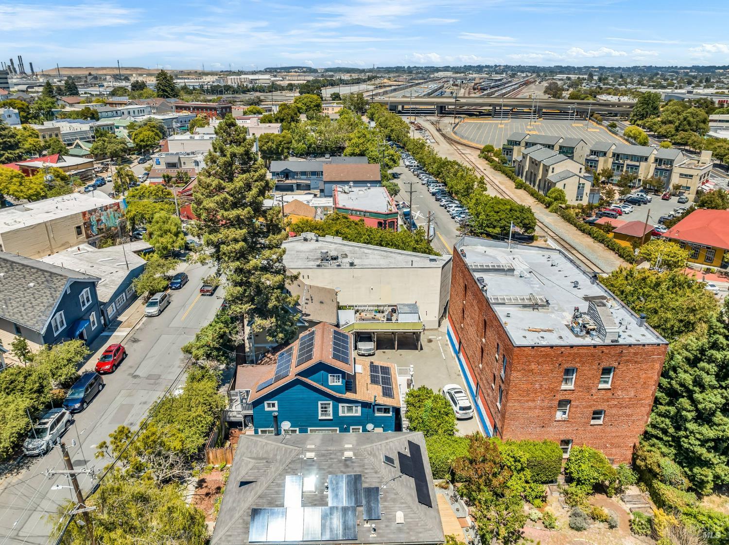 215 Tunnel Avenue Richmond CA 94801