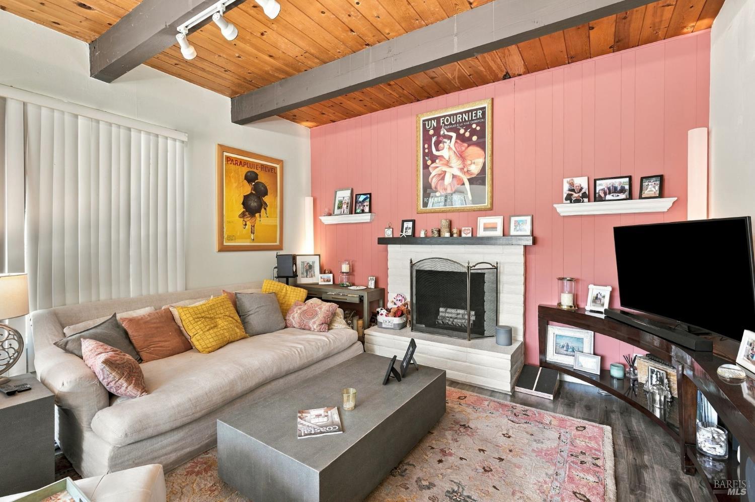 92-96 Elizabeth Way San Rafael CA 94901