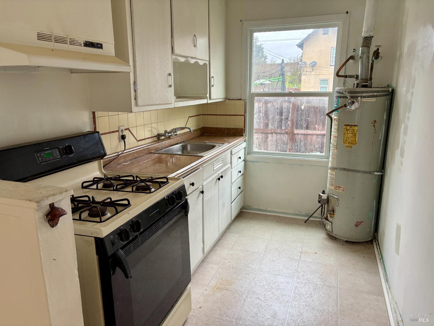 909-917 Hendley Street Santa Rosa CA 95404