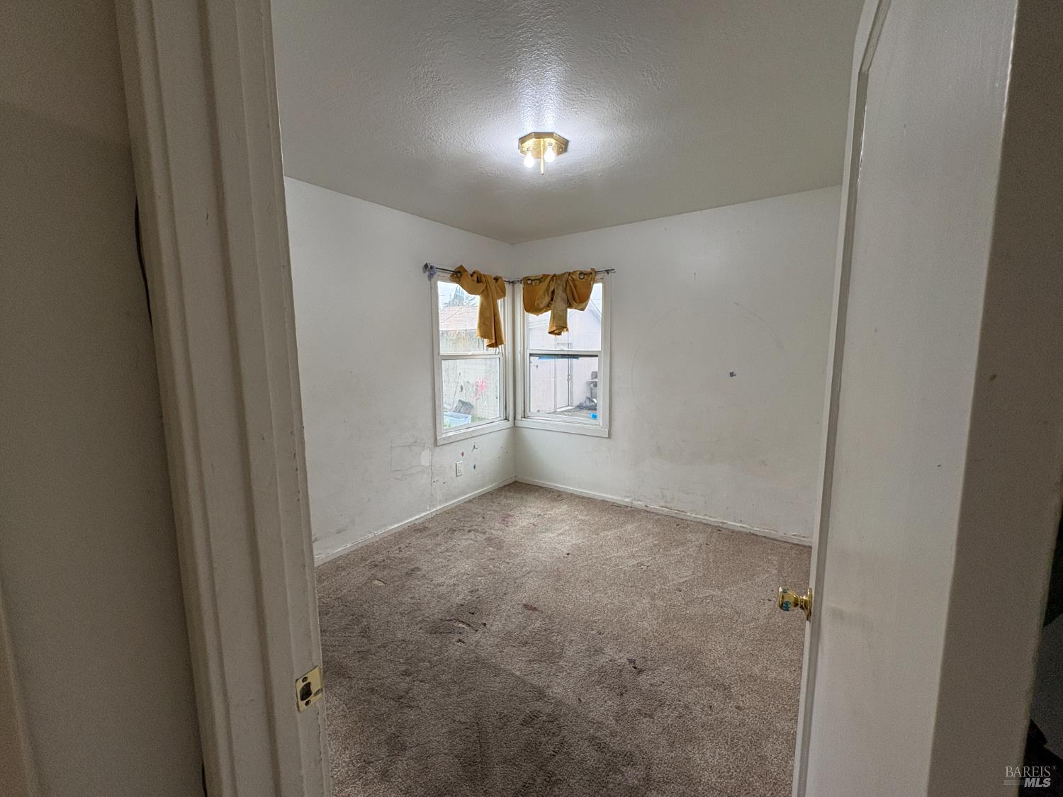 909-917 Hendley Street Santa Rosa CA 95404