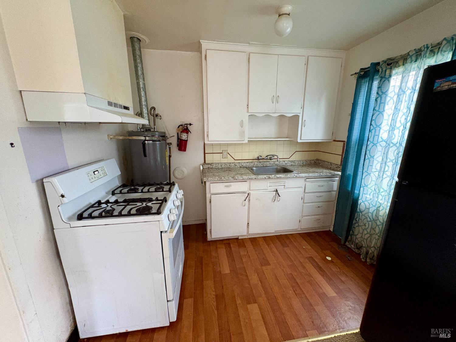 909-917 Hendley Street Santa Rosa CA 95404