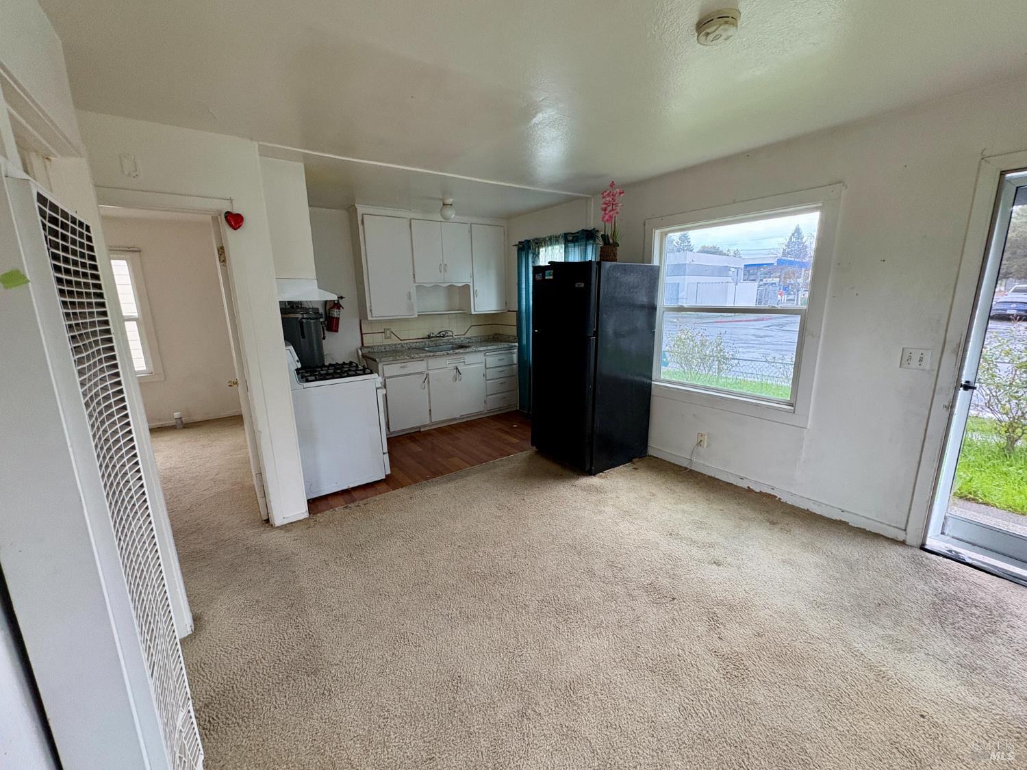 909-917 Hendley Street Santa Rosa CA 95404
