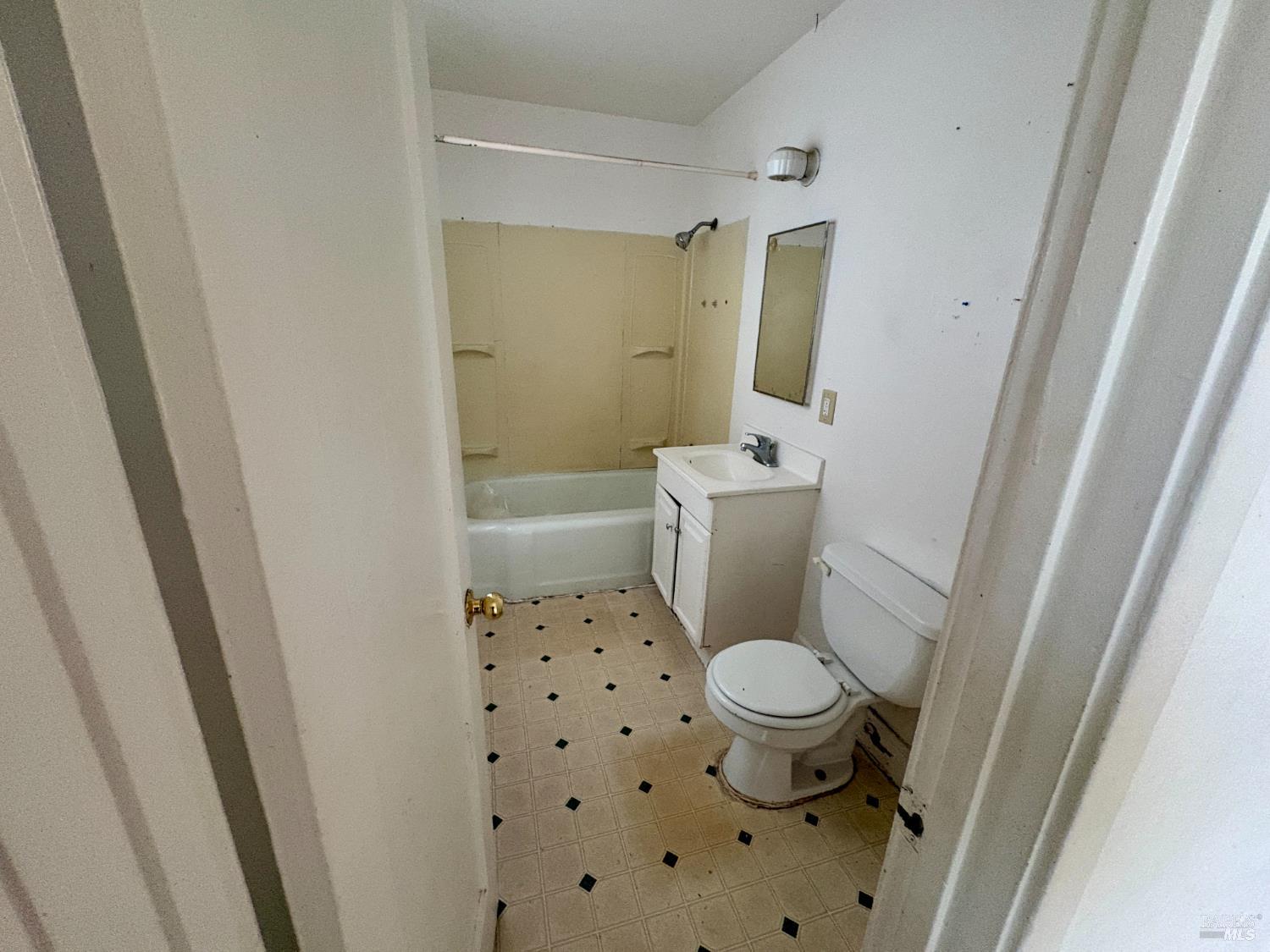 909-917 Hendley Street Santa Rosa CA 95404