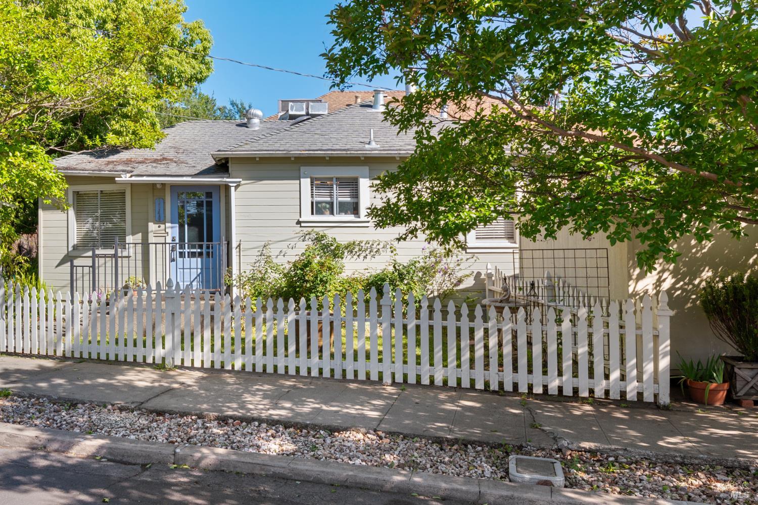 1140 G Street Napa CA 94559