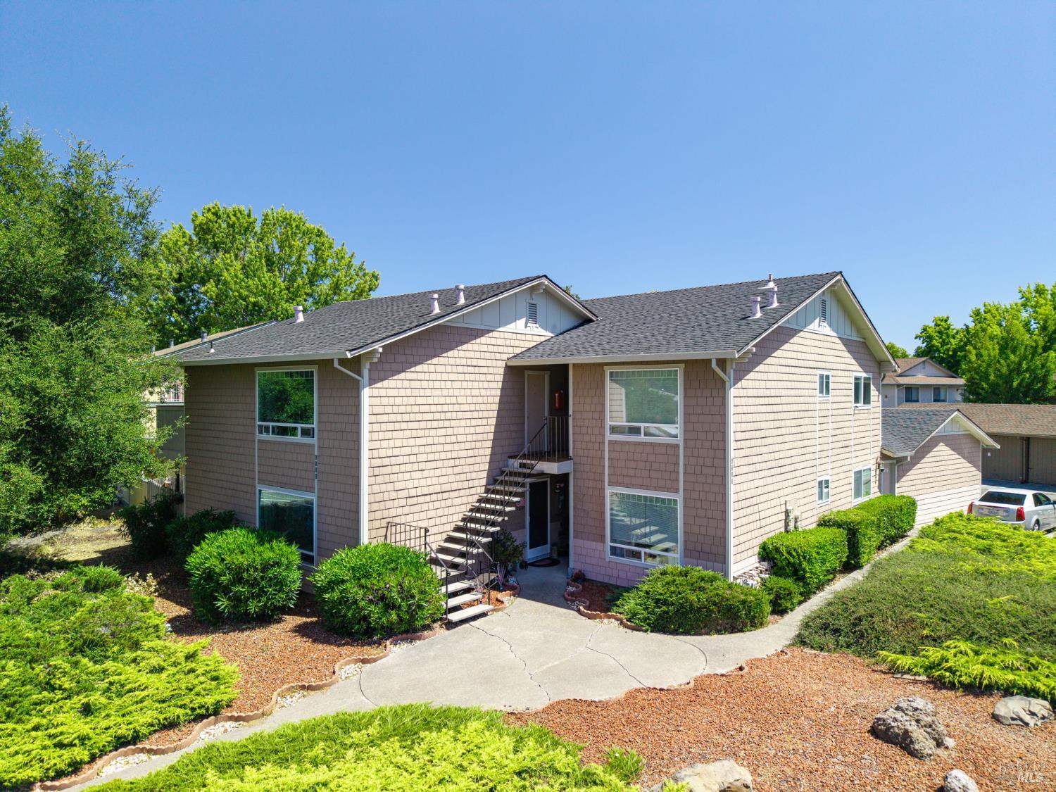6530 Country Club Drive Rohnert Park CA 94928