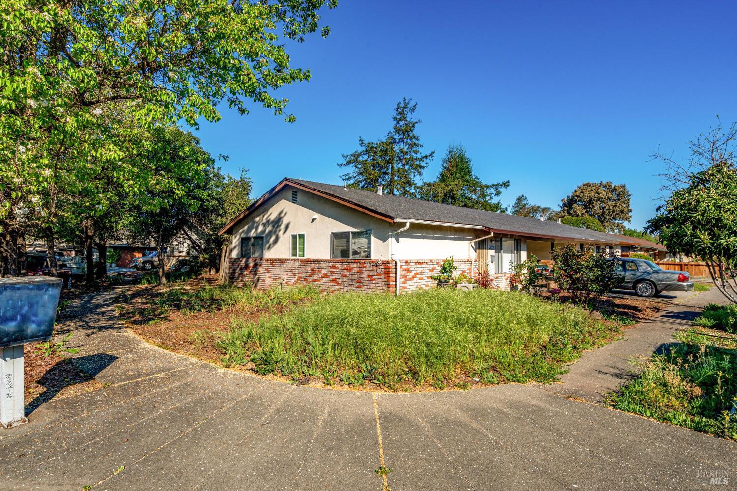 2559-2561 Northcoast Street Santa Rosa CA 95403