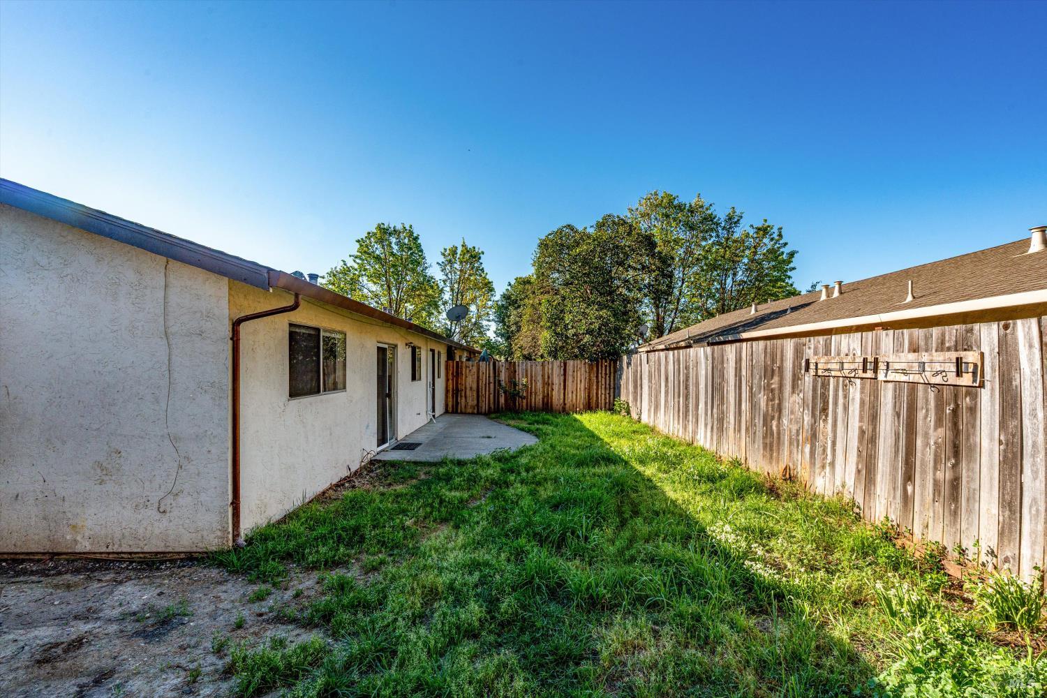2559-2561 Northcoast Street Santa Rosa CA 95403