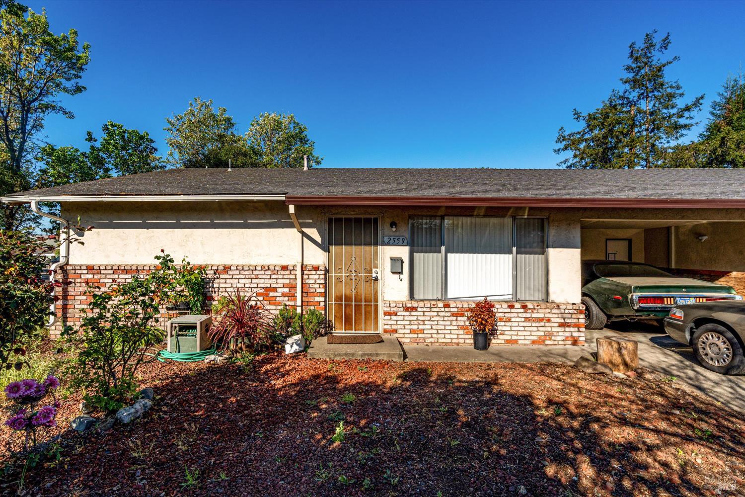 2559-2561 Northcoast Street Santa Rosa CA 95403
