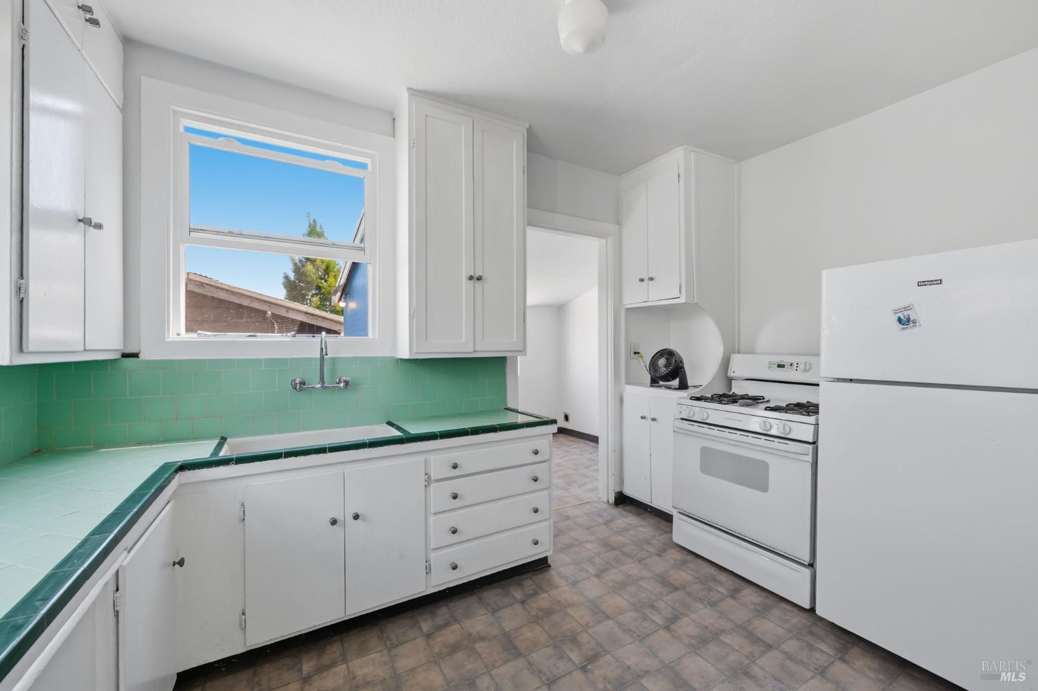 809 Dishong Street Vallejo CA 94590