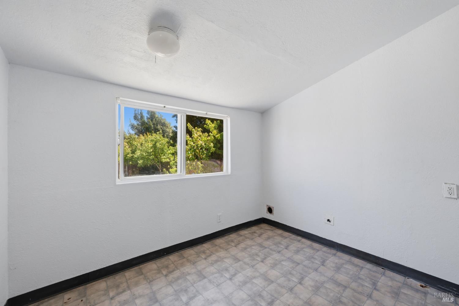 809 Dishong Street Vallejo CA 94590