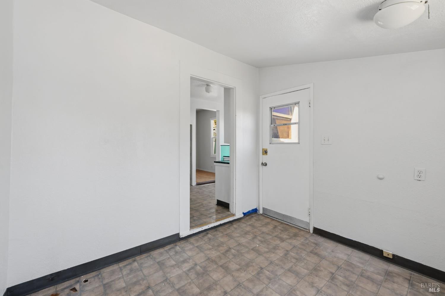 809 Dishong Street Vallejo CA 94590