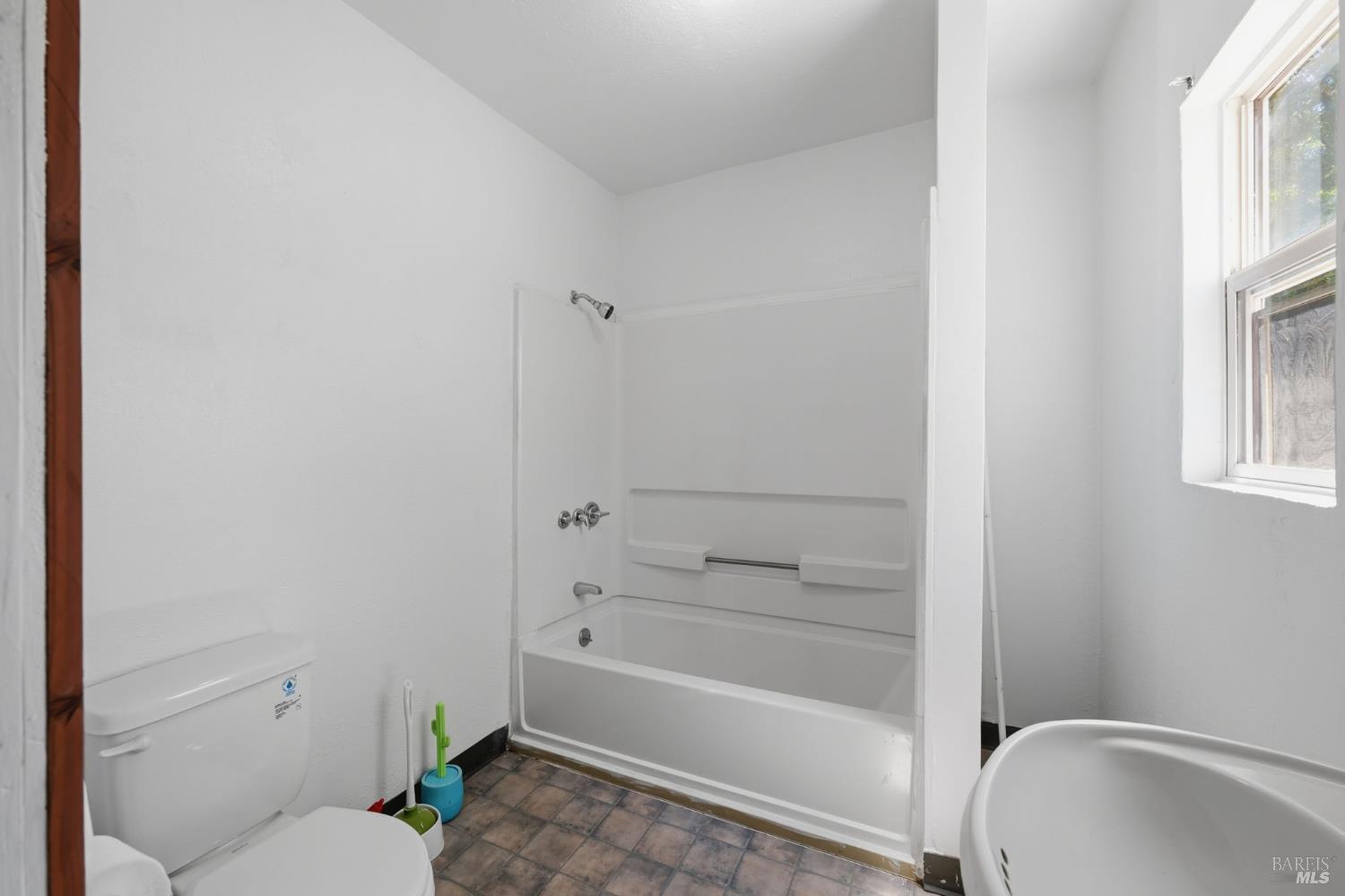 809 Dishong Street Vallejo CA 94590