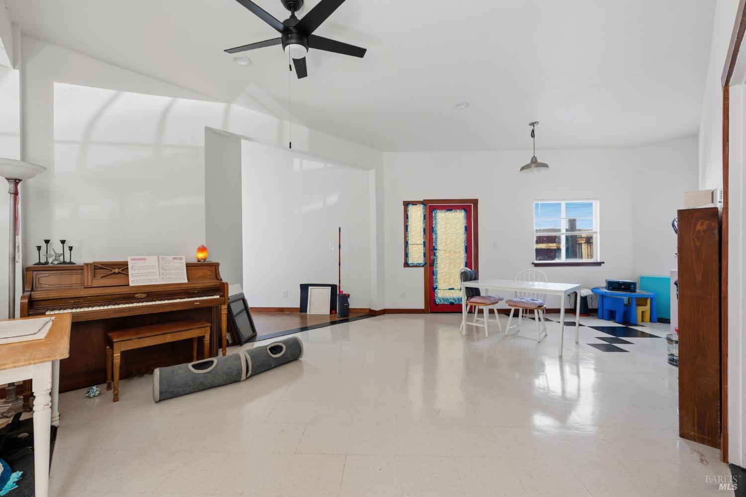 809 Dishong Street Vallejo CA 94590