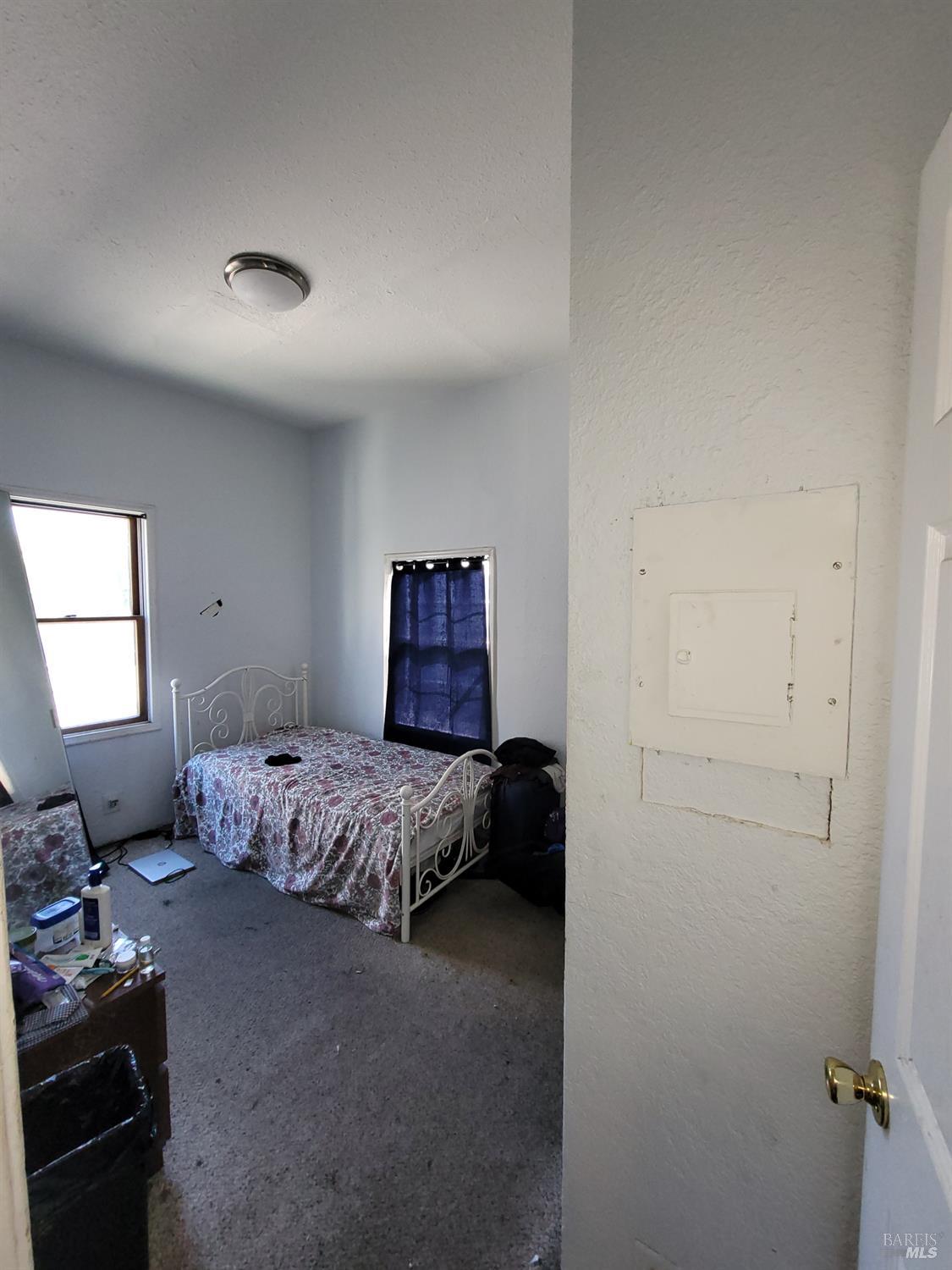 3833-3837 M L King Jr Way Oakland CA 94609