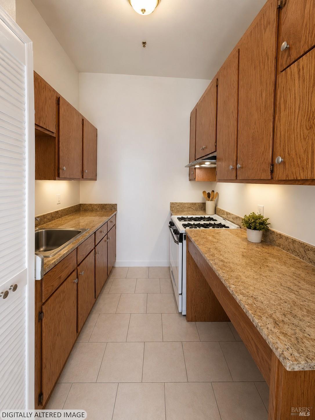 3833-3837 M L King Jr Way Oakland CA 94609