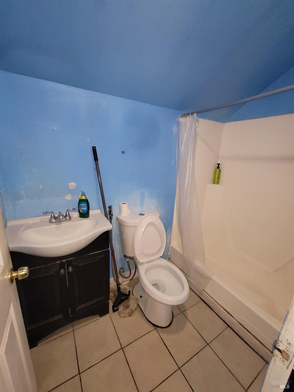 3833-3837 M L King Jr Way Oakland CA 94609