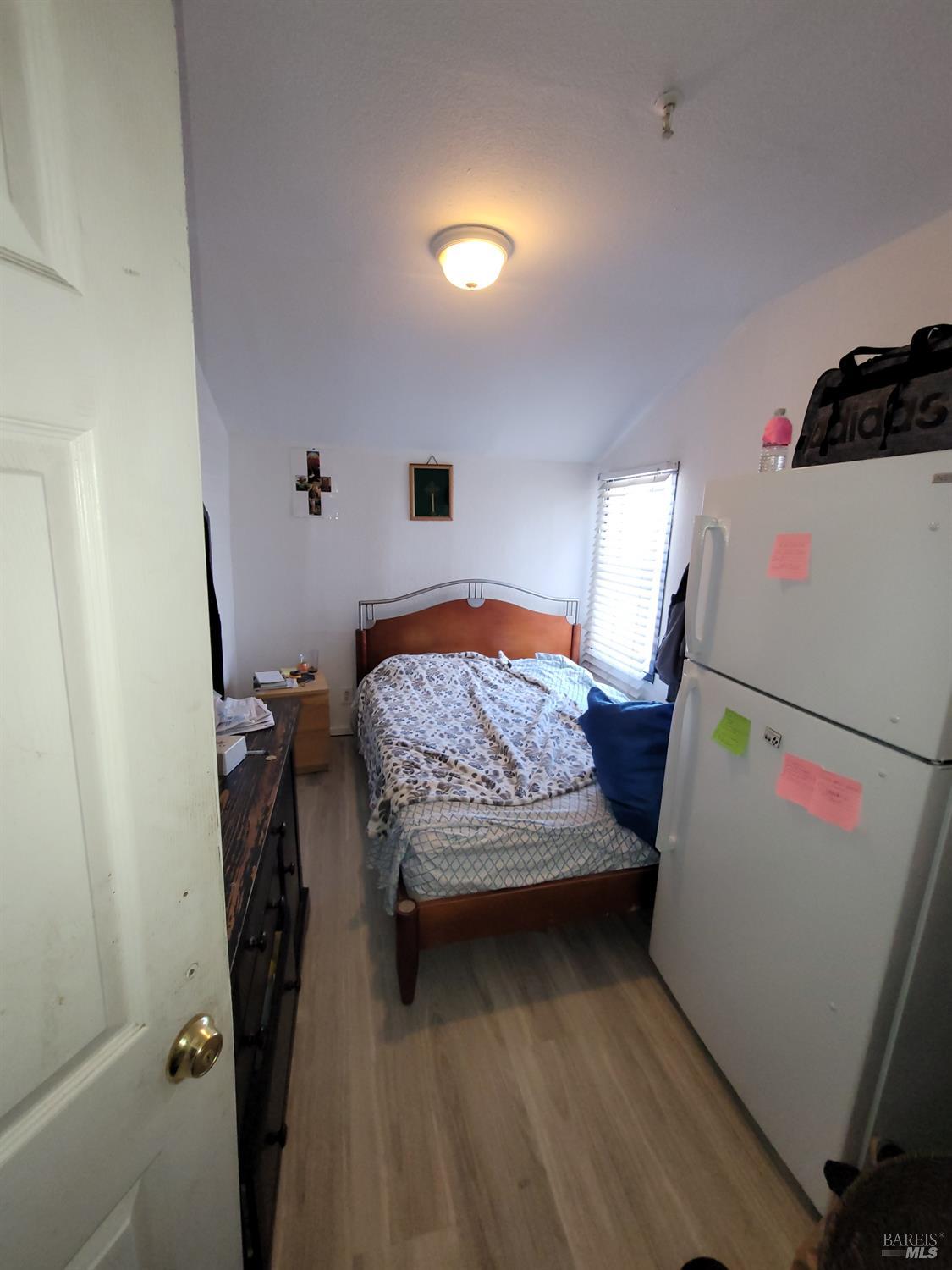 3833-3837 M L King Jr Way Oakland CA 94609