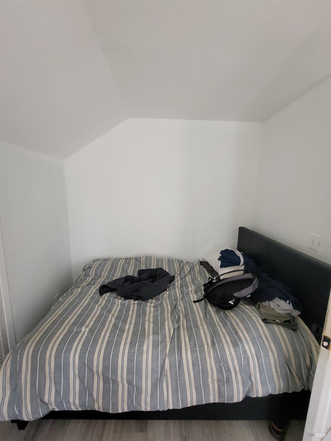 3833-3837 M L King Jr Way Oakland CA 94609