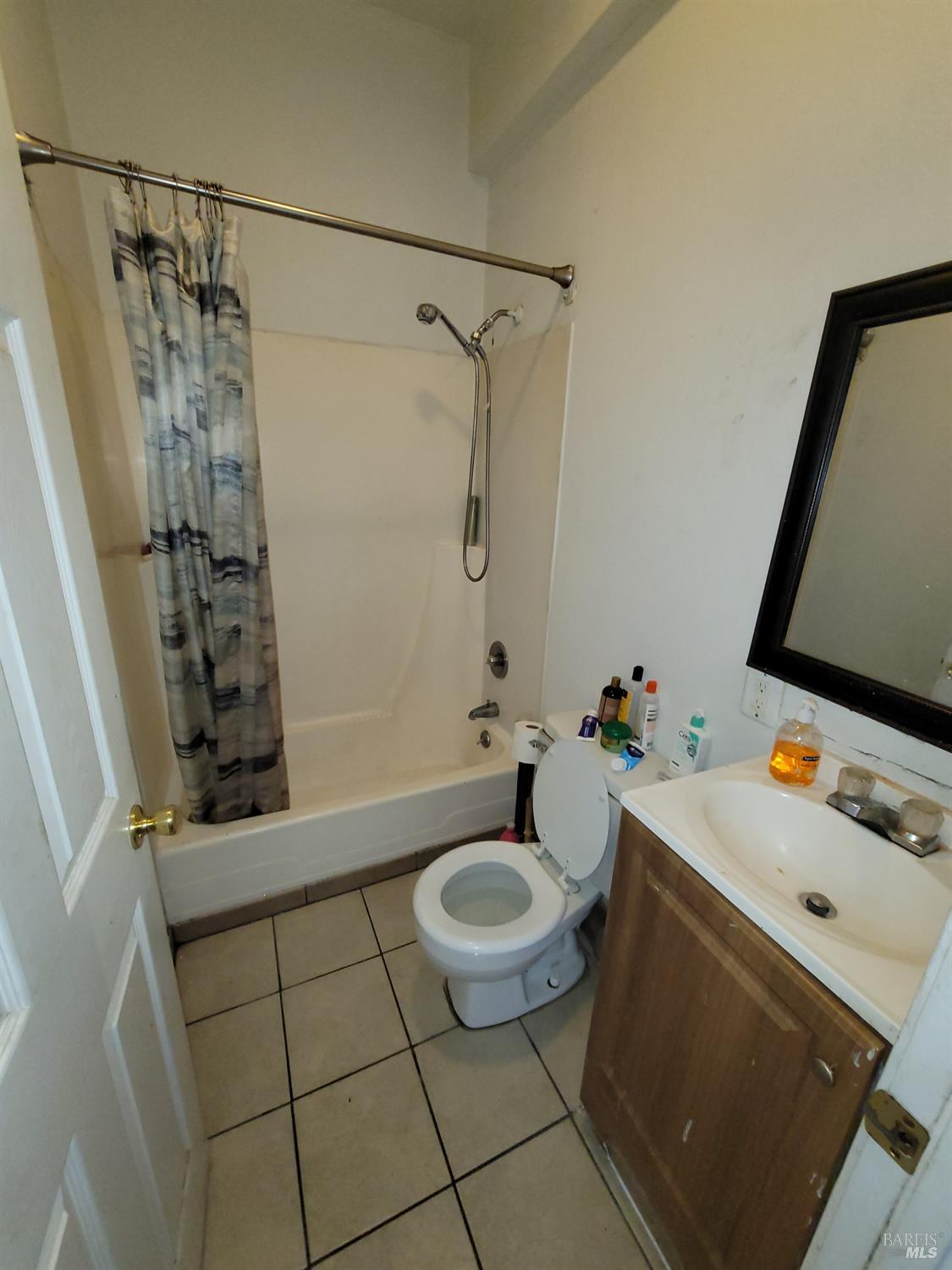 3833-3837 M L King Jr Way Oakland CA 94609