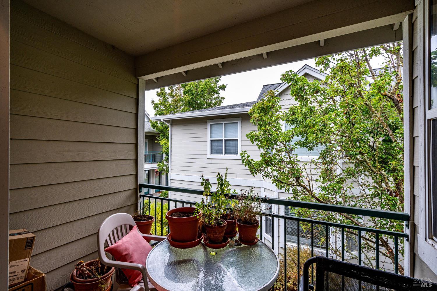 1171-1173 Gravenstein Highway S Sebastopol CA 95472