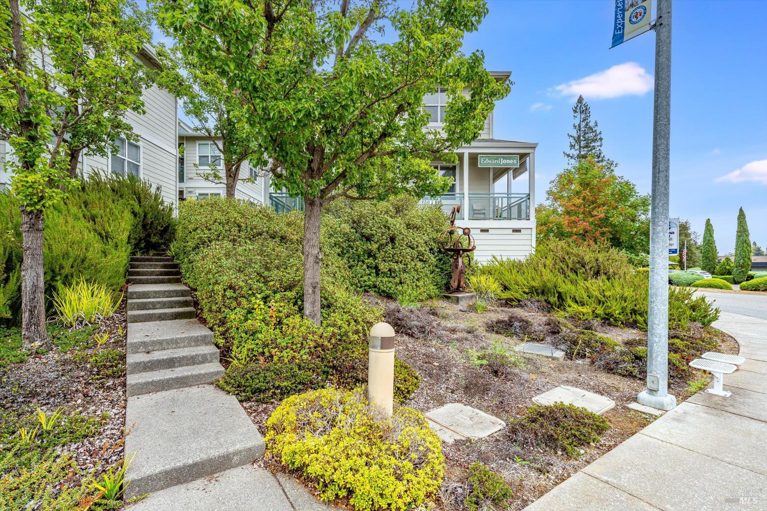 1171-1173 Gravenstein Highway S Sebastopol CA 95472