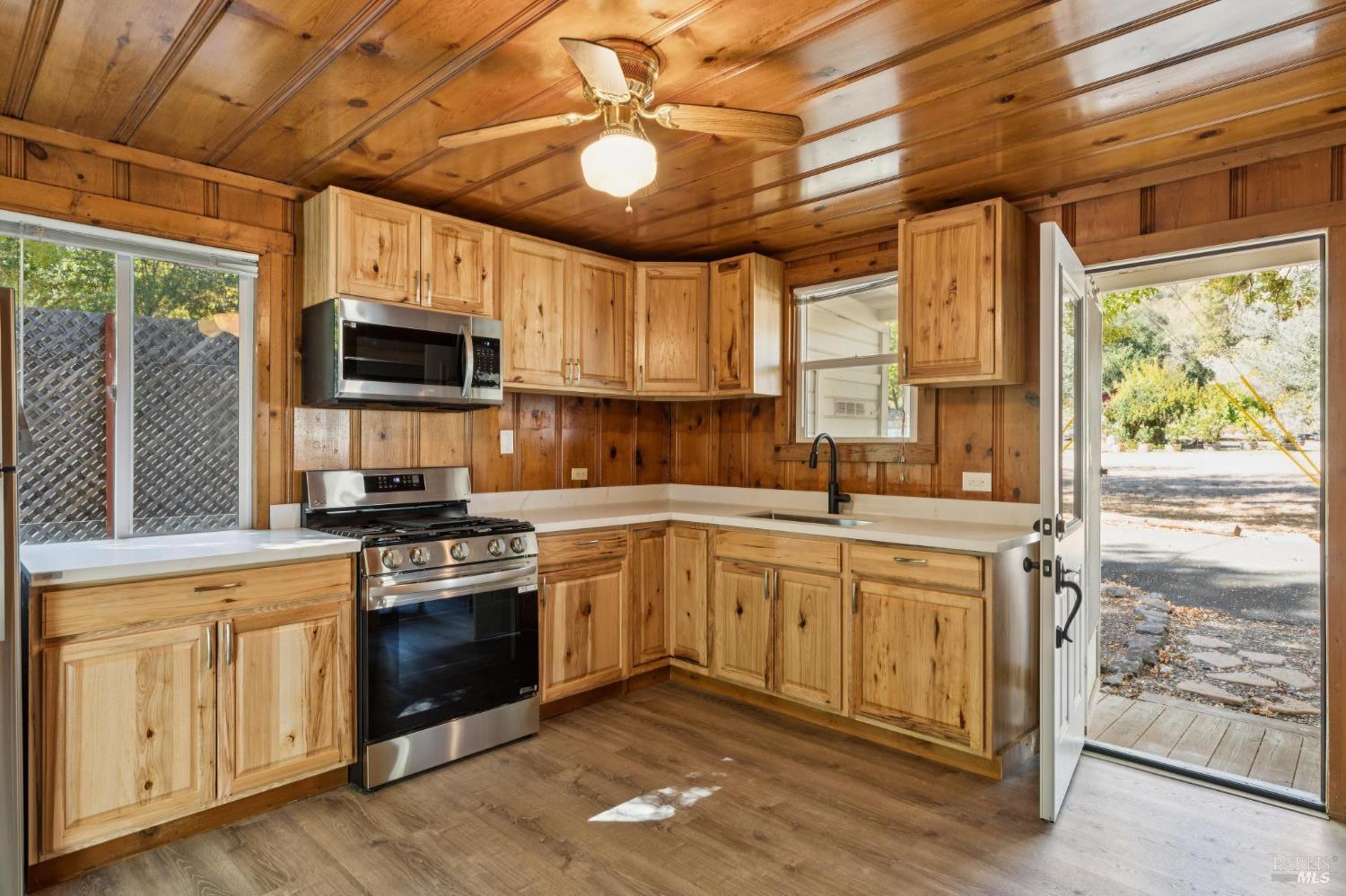 1365 Dawn Hill Road Glen Ellen CA 95442