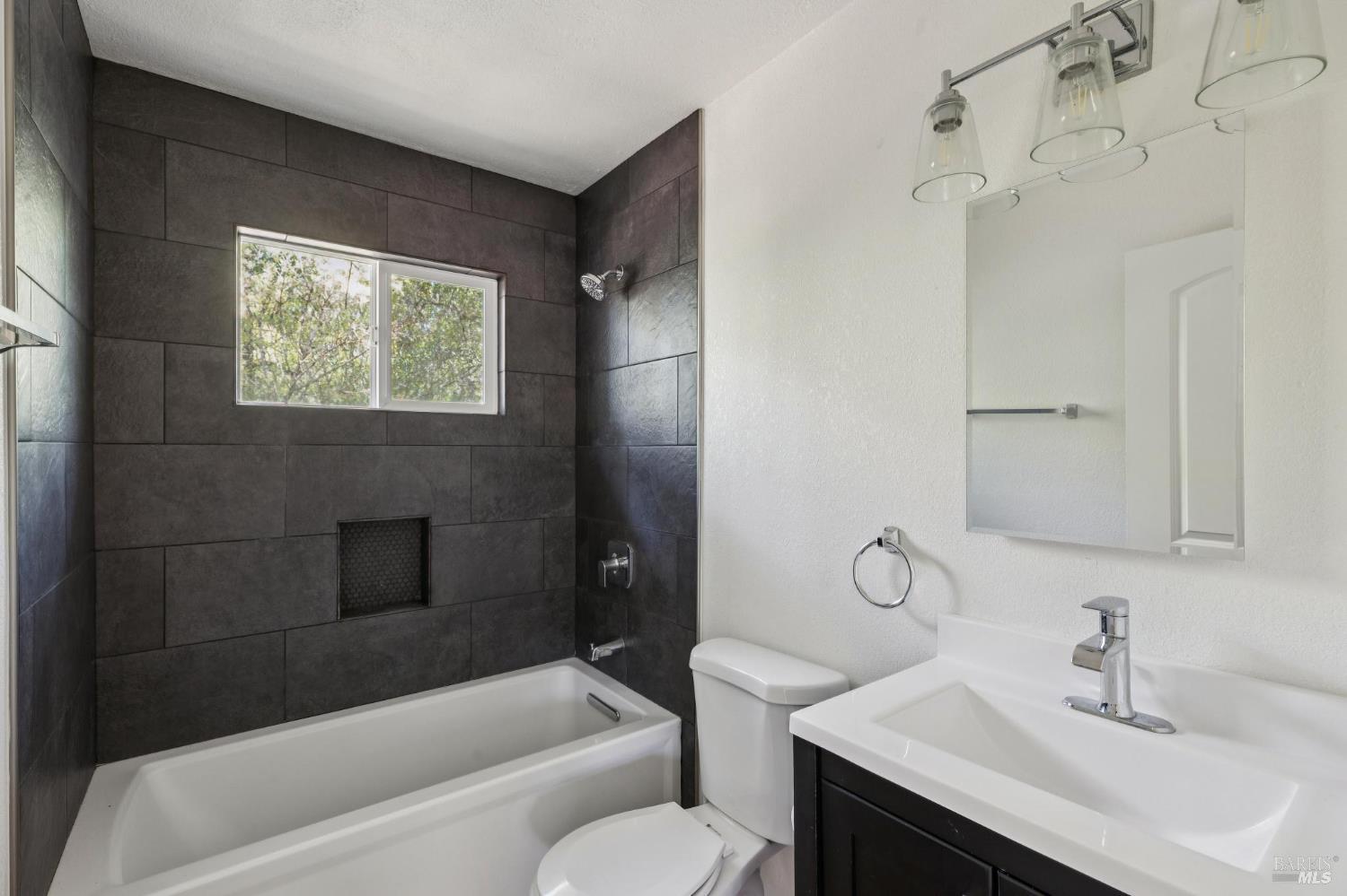 1365 Dawn Hill Road Glen Ellen CA 95442