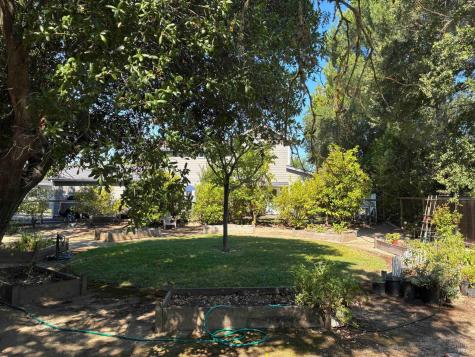 832-834 3rd Street W Sonoma CA 95476