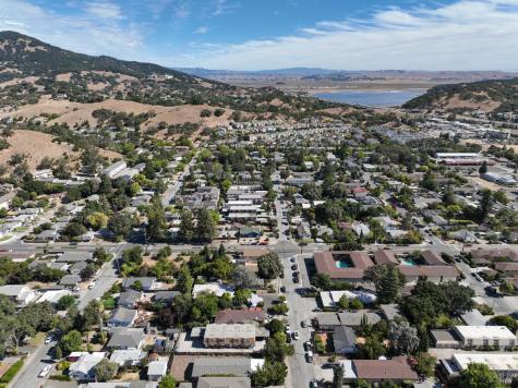 1041 3rd Street Novato CA 94945