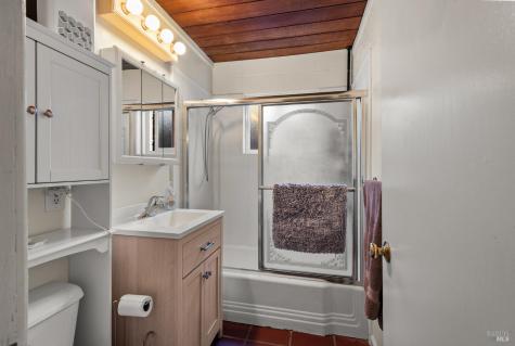 1041 3rd Street Novato CA 94945