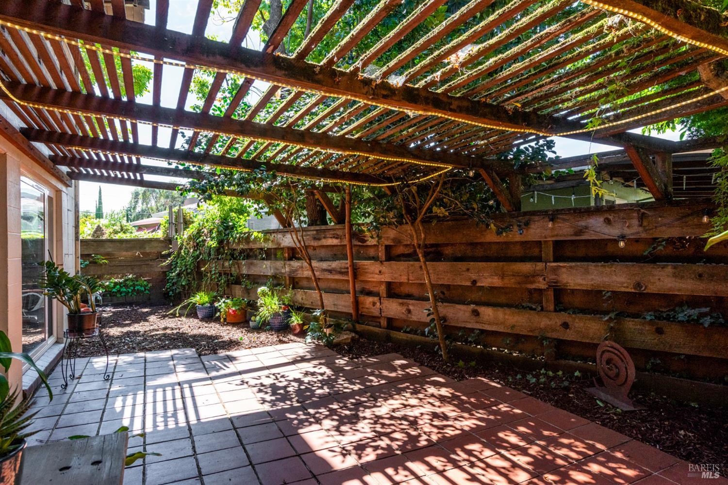1041 3rd Street Novato CA 94945