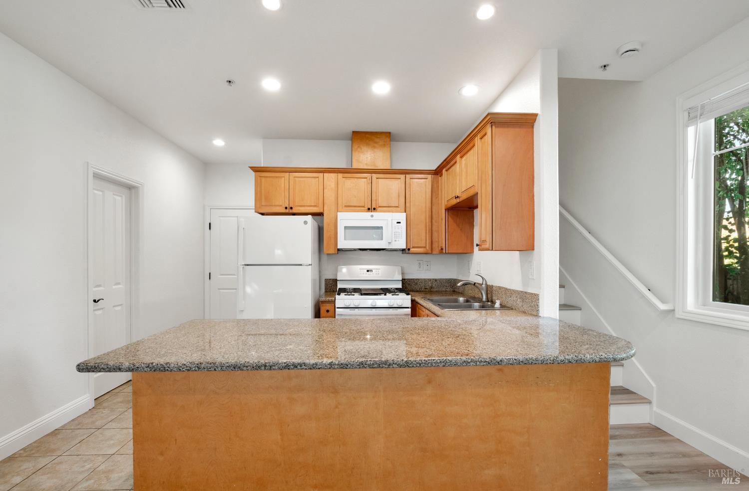 256 Rosebud Lane St. Helena CA 94574