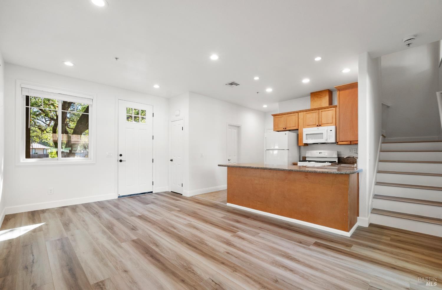 256 Rosebud Lane St. Helena CA 94574