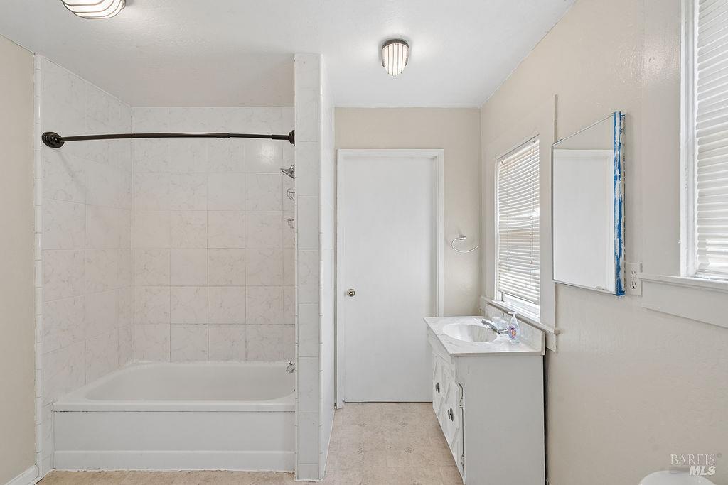 1110-1112 Marin Street Vallejo CA 94590