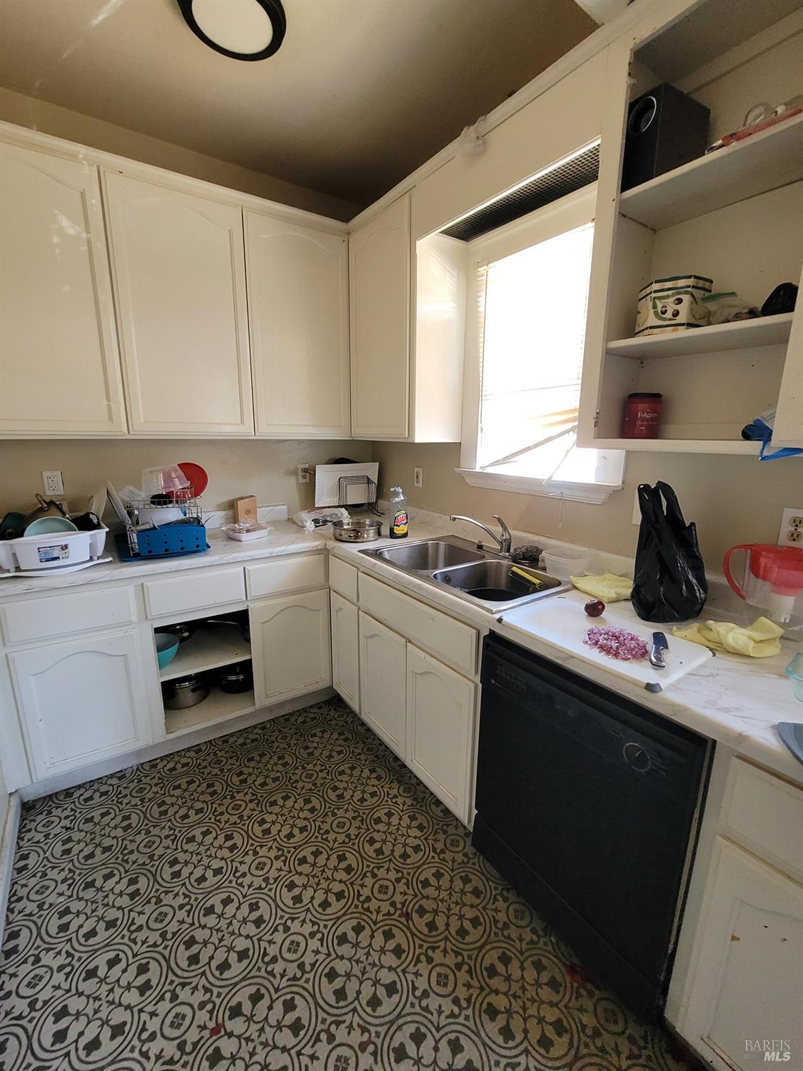 3869-3871 M L King Jr Way Oakland CA 94609