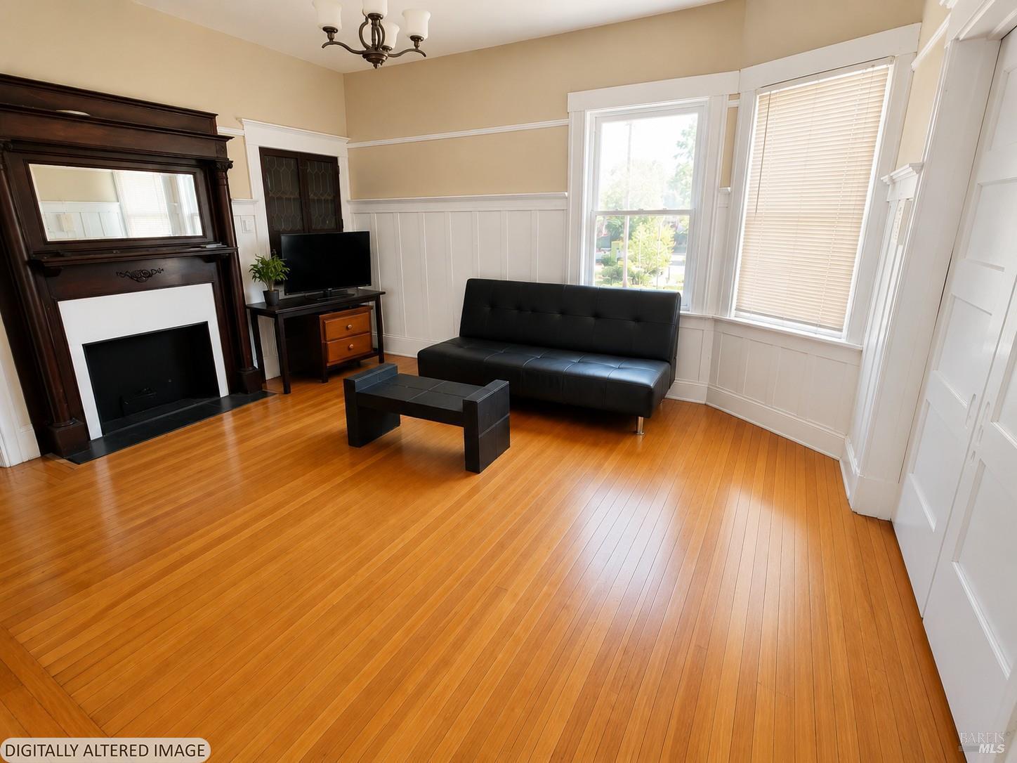 3869-3871 M L King Jr Way Oakland CA 94609
