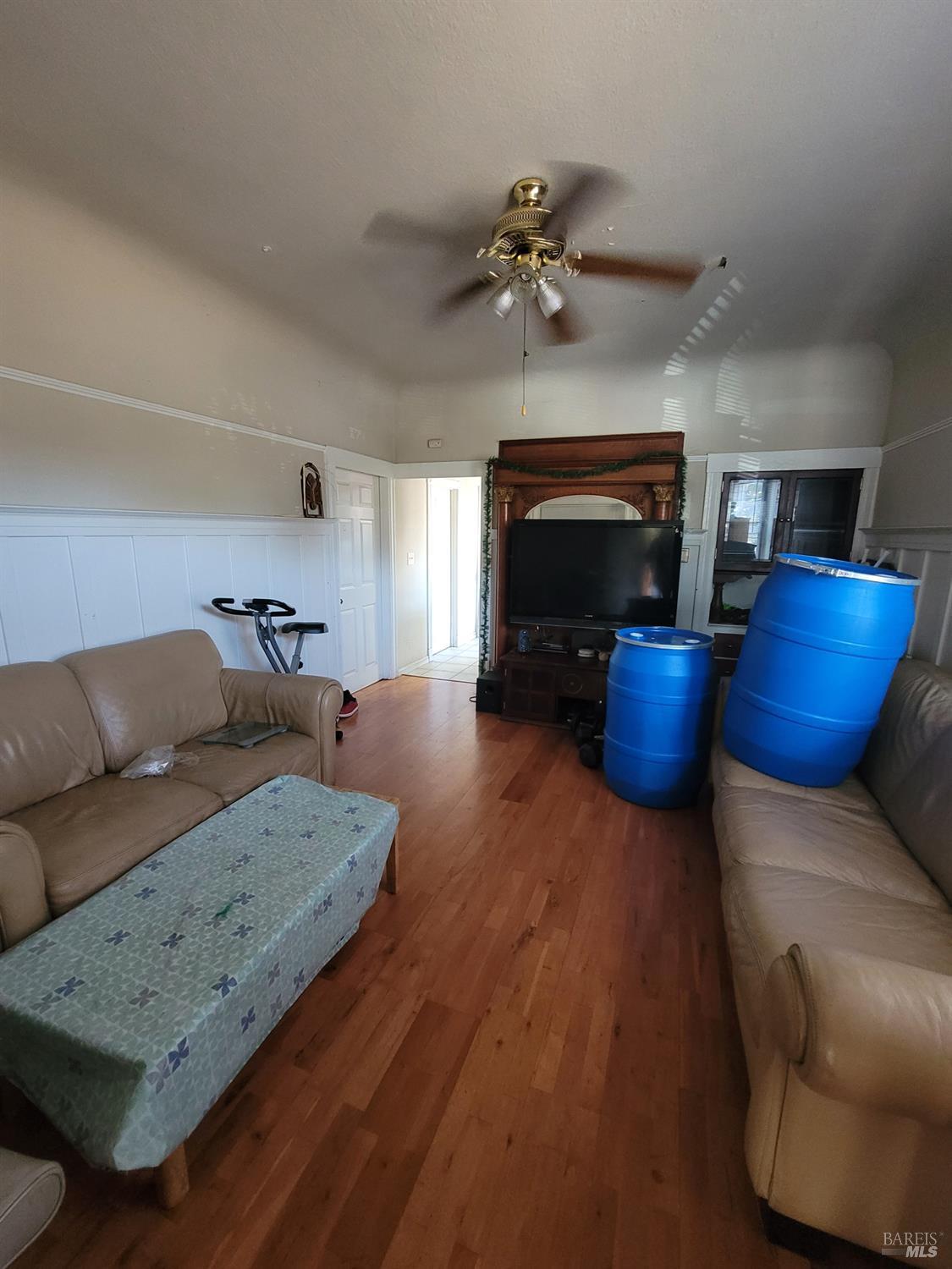 3869-3871 M L King Jr Way Oakland CA 94609