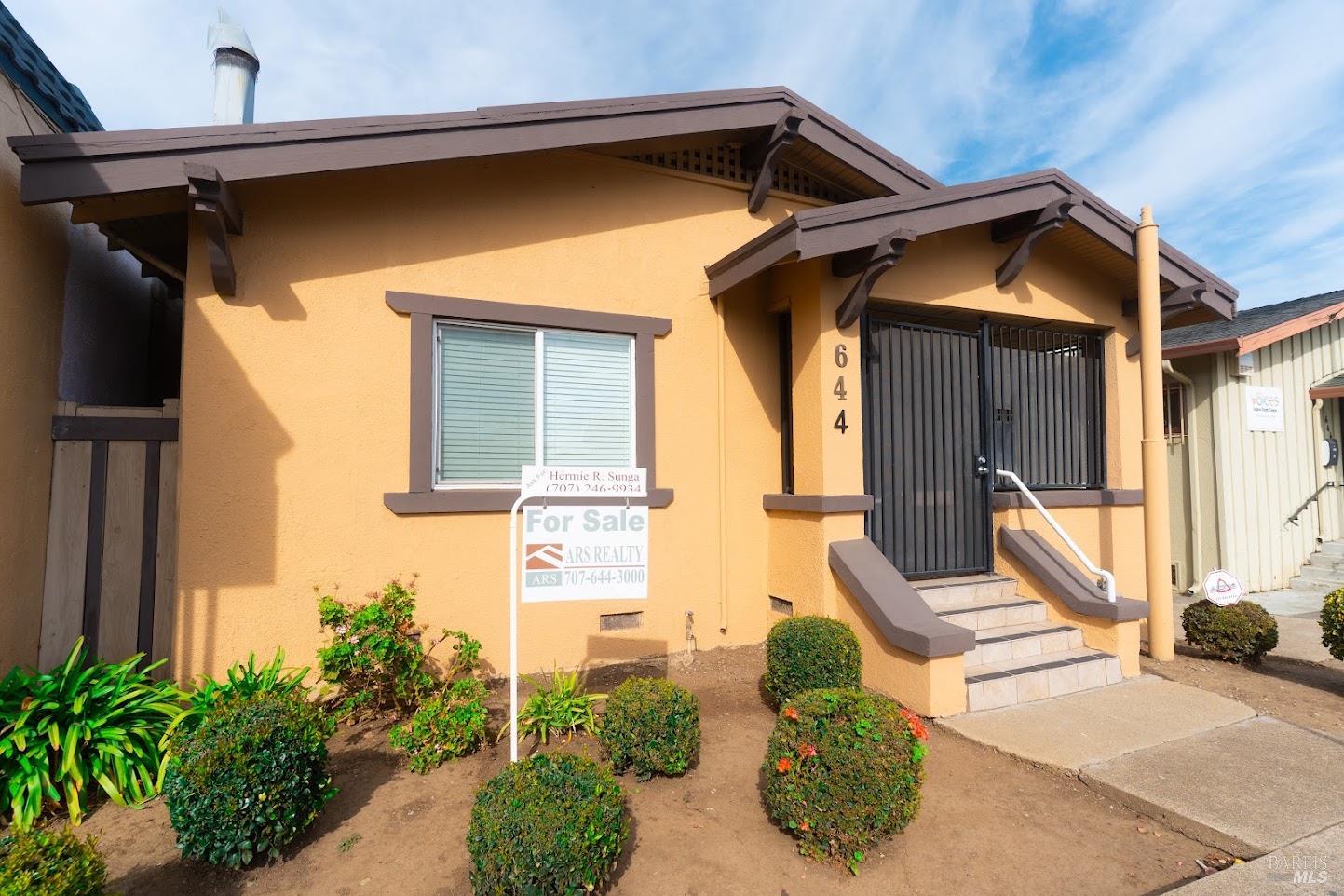 644 W Tennessee Street W Vallejo CA 94590